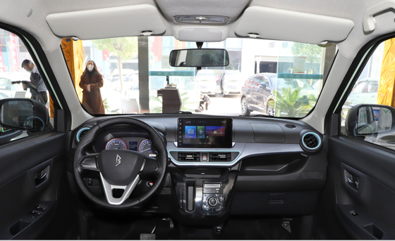 Xe điện 4 chỗ Fwd Phạm vi 320km Công suất động cơ 35kW Tốc độ tối đa 101km / H